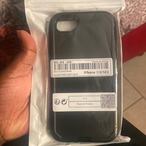 NWT iphone 7 case heavy duty protective black case.